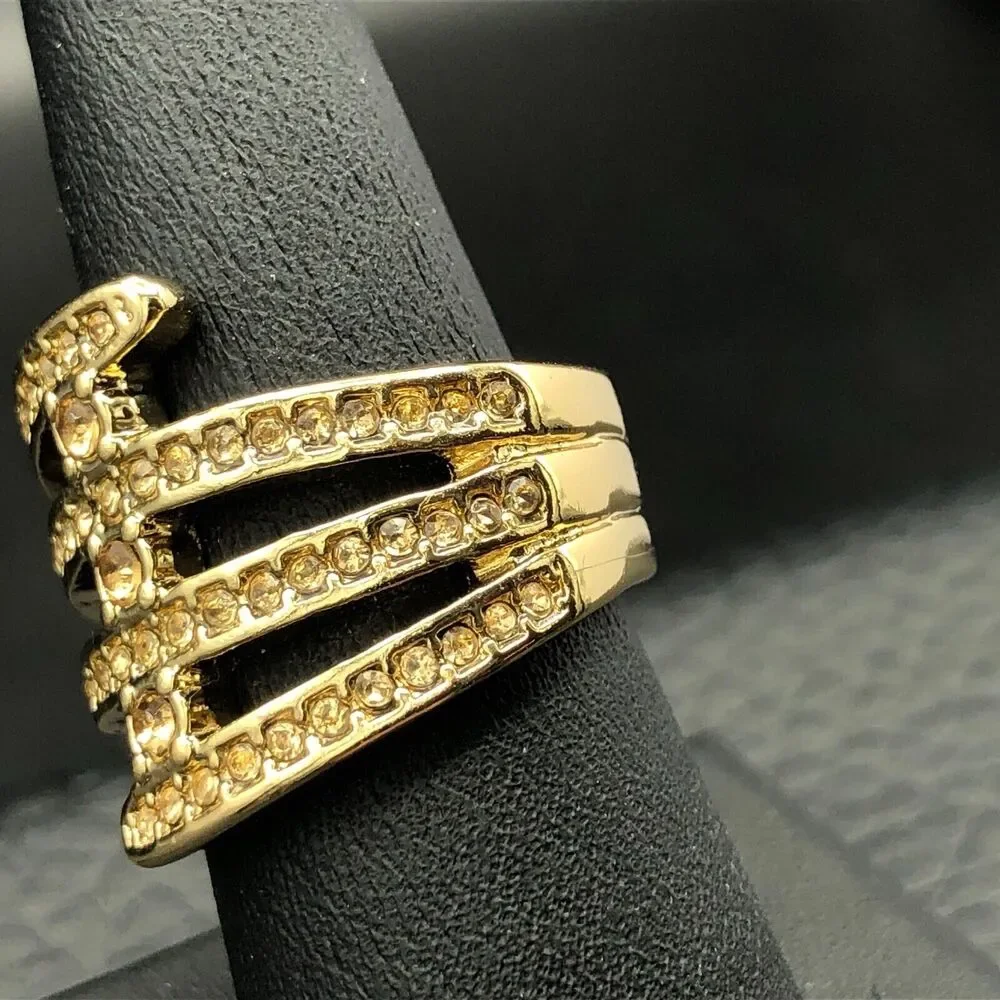 Cocktail Ring Size 7.5 Faceted Champagne Crystals Triple Spray‎ Gold Tone Band